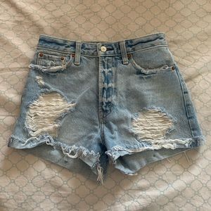 size 00/24 Abercrombie & Fitch high waisted shorts